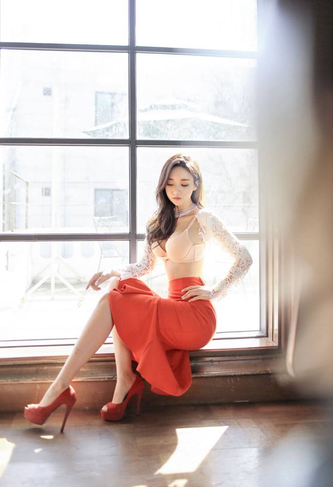 韩国网拍女神孙允珠内衣诱惑气质第二套写真-4