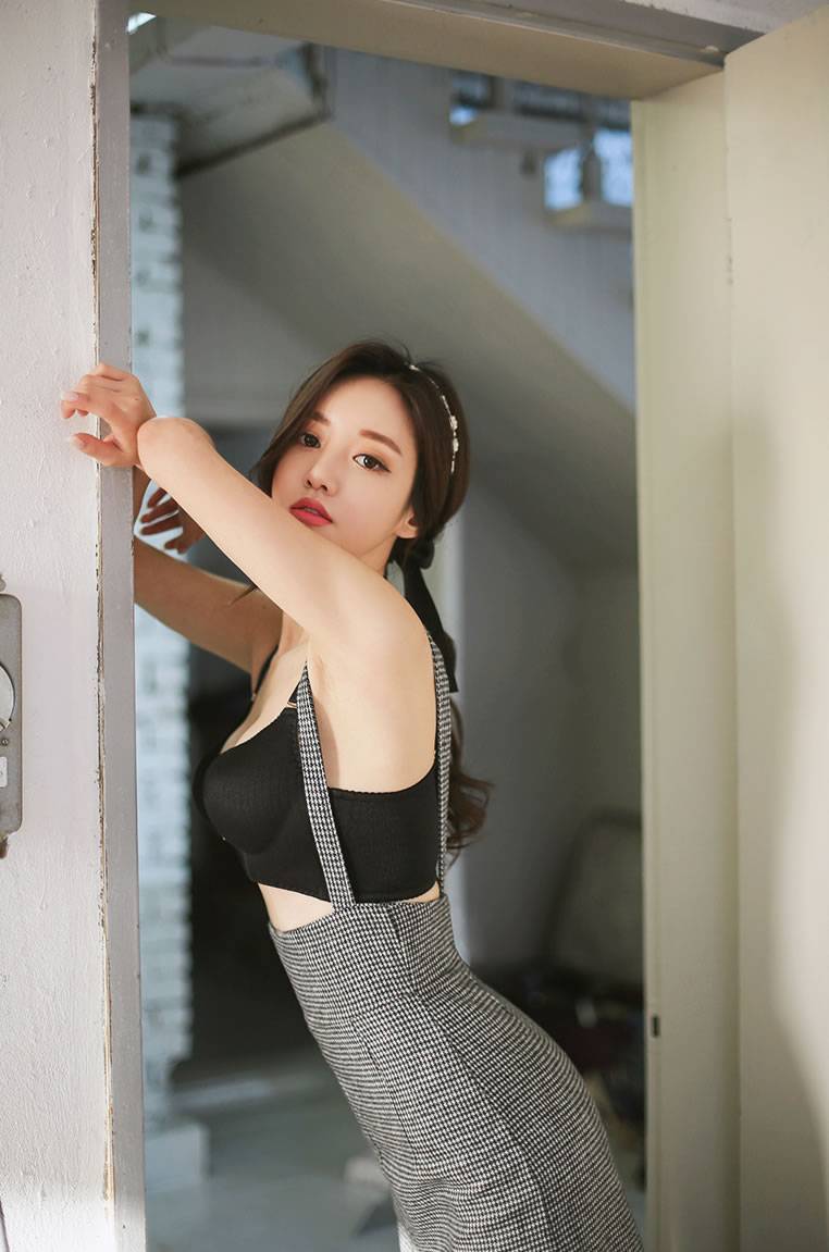 韩国网拍女神孙允珠内衣诱惑气质第二套写真-11