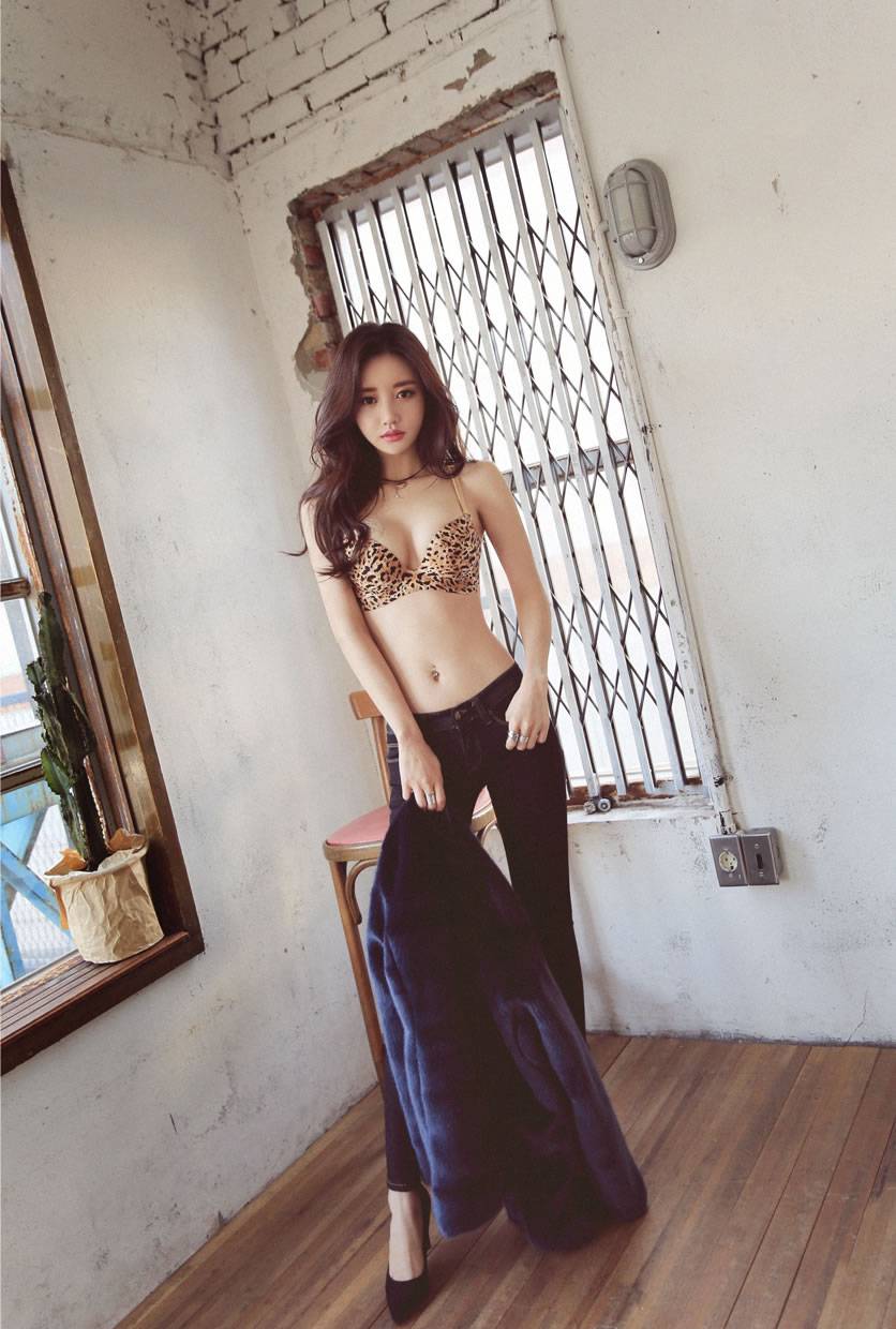 韩国网拍女神孙允珠内衣诱惑气质第二套写真-21