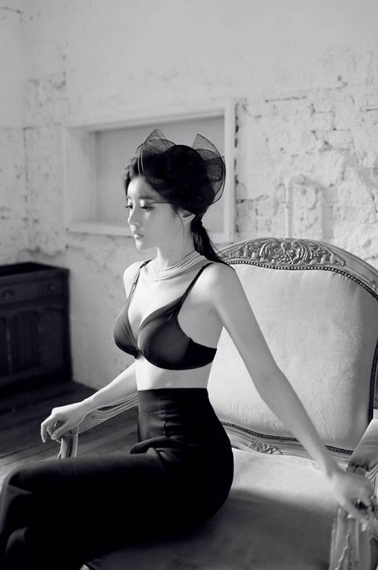 韩国网拍女神孙允珠内衣诱惑气质第二套写真-34