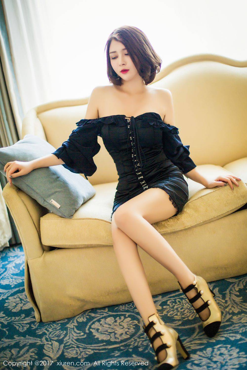 秀人网性感女神凯竹Vision沙滩浴室湿身诱惑-12