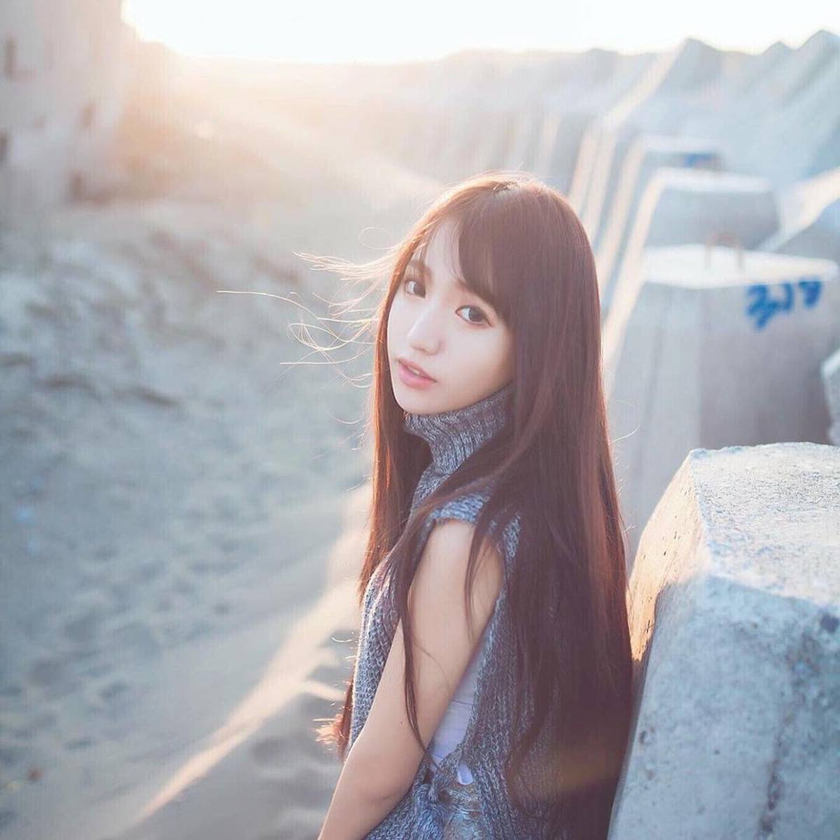 台湾美女校花比比儿精致五官气质美丽养眼有内涵