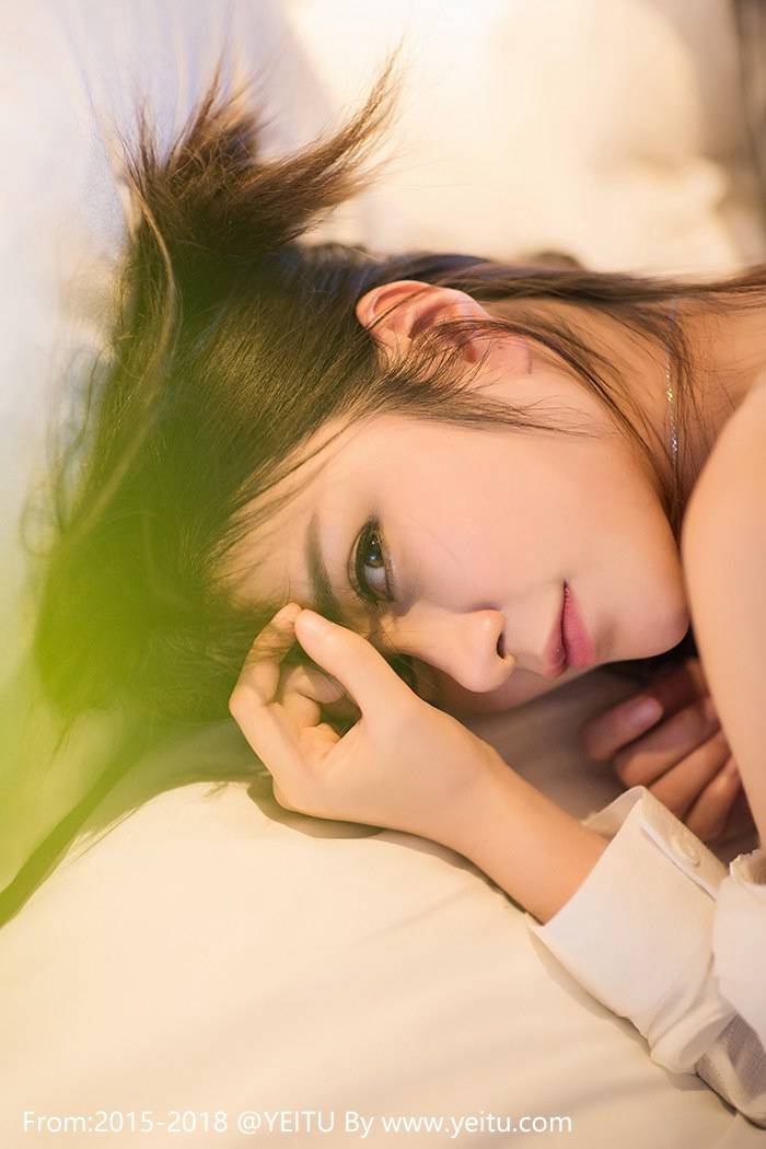 美媛馆宅男女神李七喜衬衣连裤丝袜美腿镂空写真-29