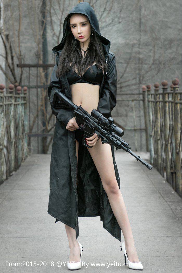 尤蜜荟性感女神周于希COS吃鸡挺拔乳胸上演御姐诱惑-34