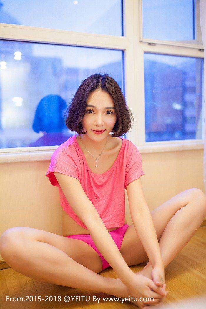 爱蜜社轻熟女艾诗iccey黑丝美腿浴室湿身诱惑写真-5