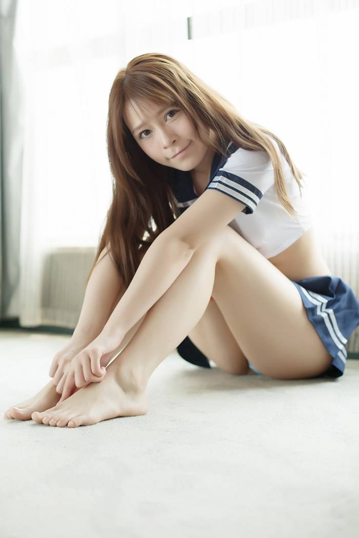 秀人网清纯美女Carol酱身穿校服制服诱惑大尺度私房写真-4
