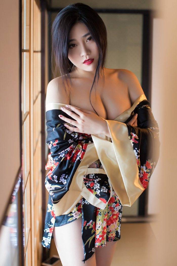 爱蜜社宅男女神许诺Sabrina身着和服湿身诱惑北海道旅拍-33