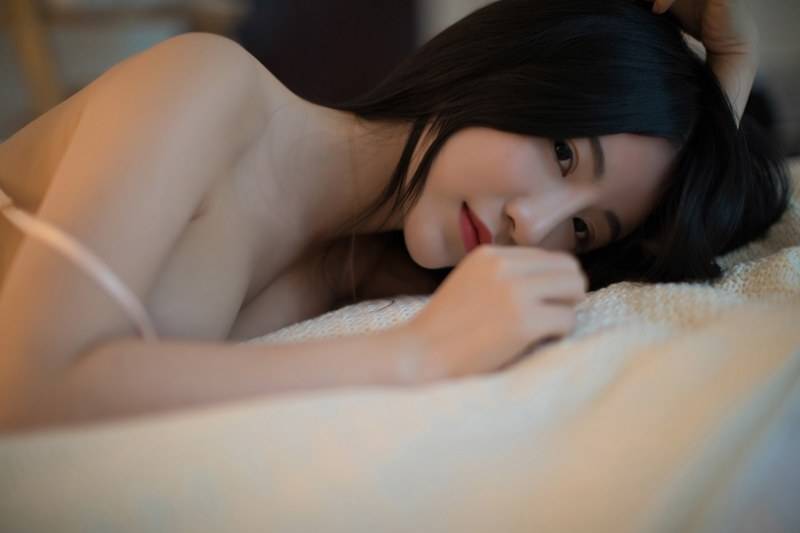 爱蜜社性感女神绯月樱Cherry黑丝美腿女仆装制服诱惑写真-32