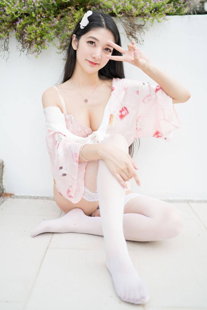 魅妍社美女模特小热巴蕾丝内衣诱惑丝袜美腿甲米旅拍-32