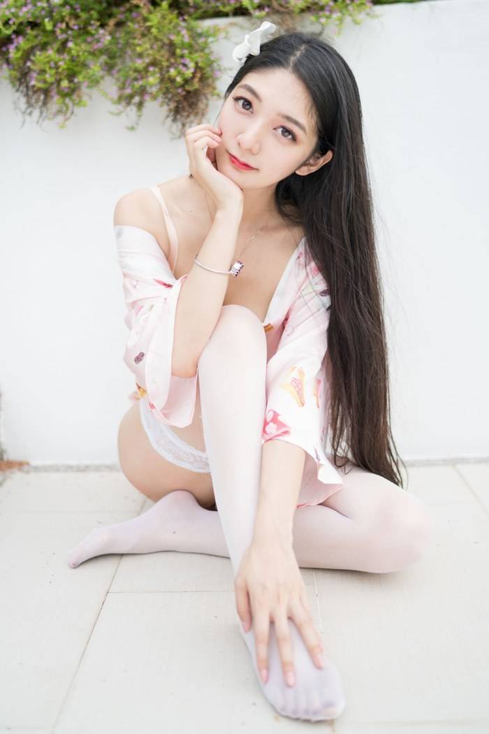 魅妍社美女模特小热巴蕾丝内衣诱惑丝袜美腿甲米旅拍-31