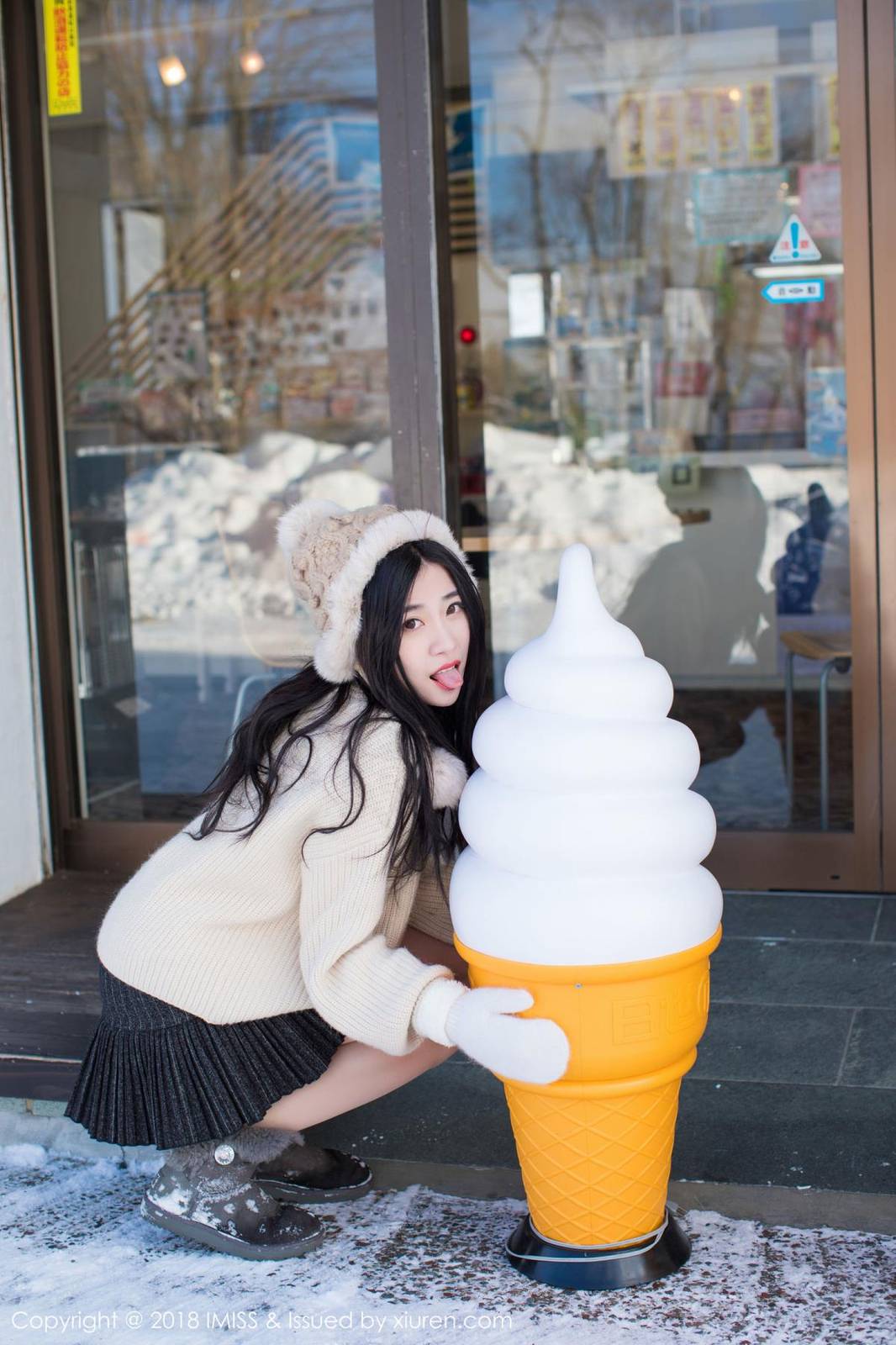 爱蜜社性感女神许诺Sabrina凝玉美胸丝袜美腿北海道旅拍-30