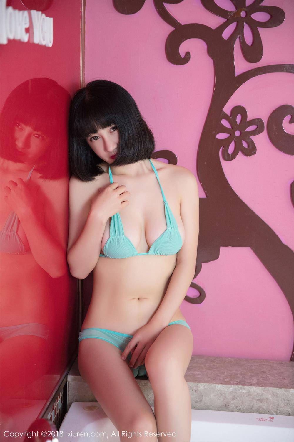 秀人网美女模特小探戈三点式比基尼与骆驼趾内衣诱惑写真-35