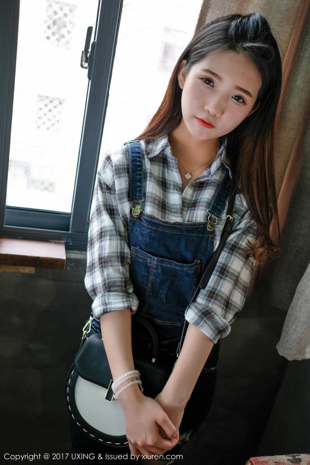 优星馆新人嫩模可爱的小叶子童颜巨乳格子衫大尺度写真-2