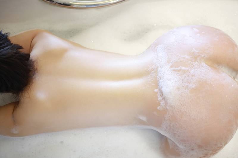 模范学院小酒窝美女模特程程CC泡泡浴内衣湿身诱惑性感写真-32