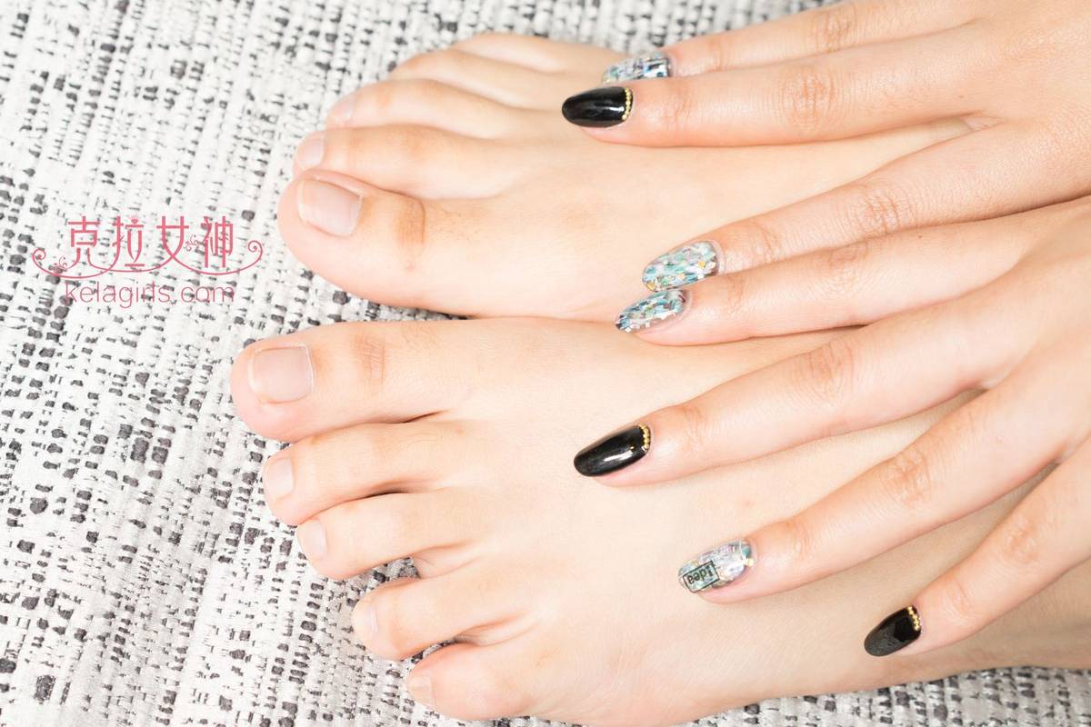 克拉女神冷艳美女凌雪赤足行者修长美腿主题室内写真-33