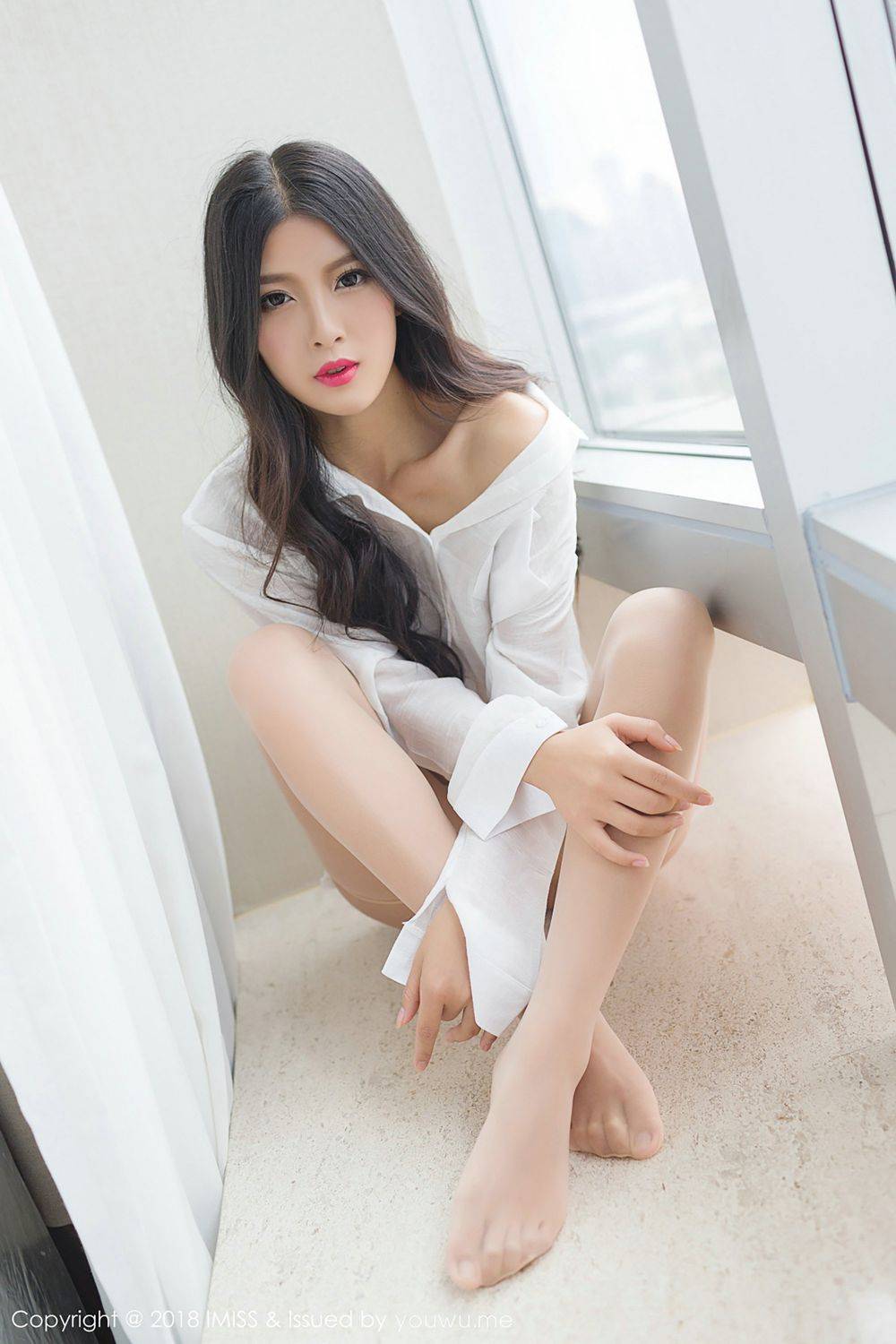 爱蜜社性感女神语嫣Candy丝袜美腿艳红和服第二套写真-9