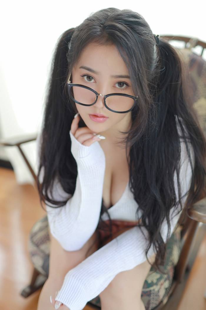 模范学院性感女神Manuela玛鲁娜美臀内衣诱惑日本旅拍第二套-6