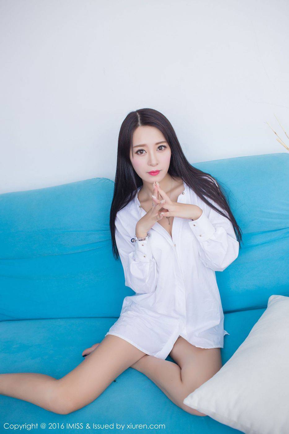 IMISS爱蜜社美女模特王曼妮好Q白衬衫性感吊带气质写真-4