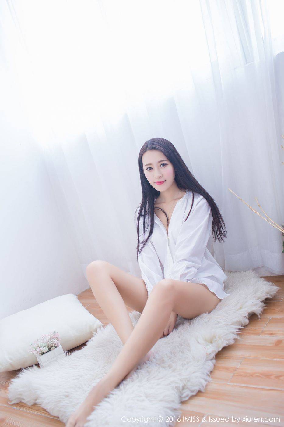 IMISS爱蜜社美女模特王曼妮好Q白衬衫性感吊带气质写真-6