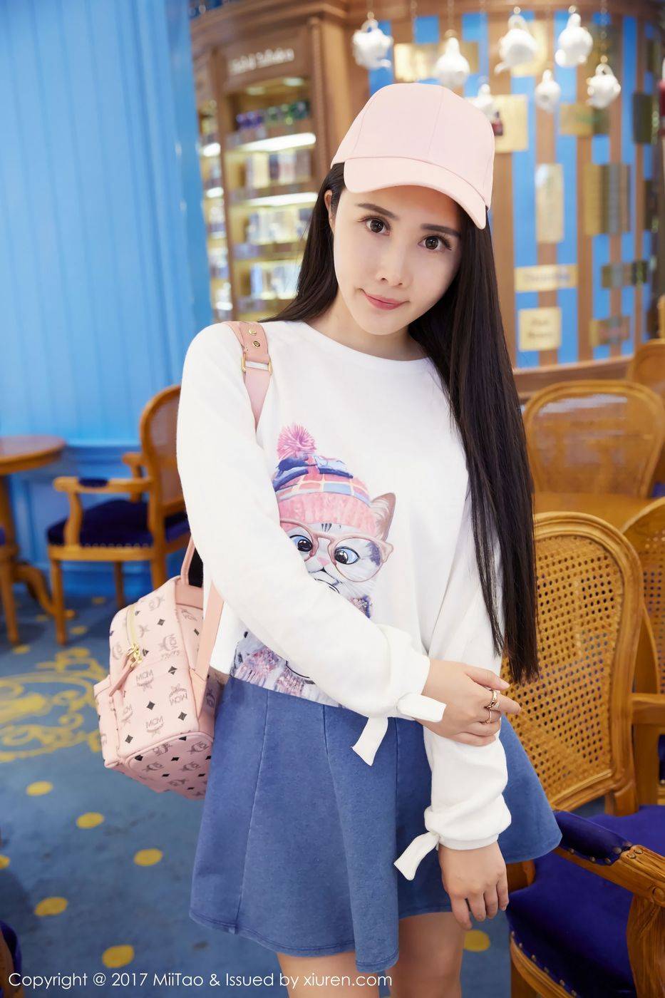 蜜桃社极品女神萱萱Cecilia爆乳诱惑范儿十足街拍-23