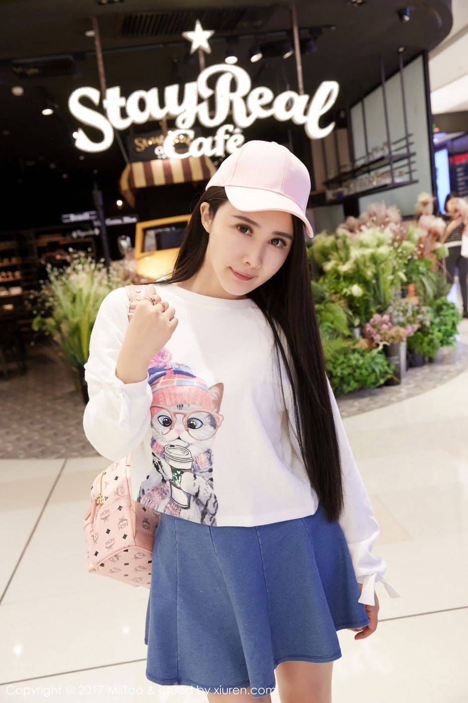 蜜桃社极品女神萱萱Cecilia爆乳诱惑范儿十足街拍-26