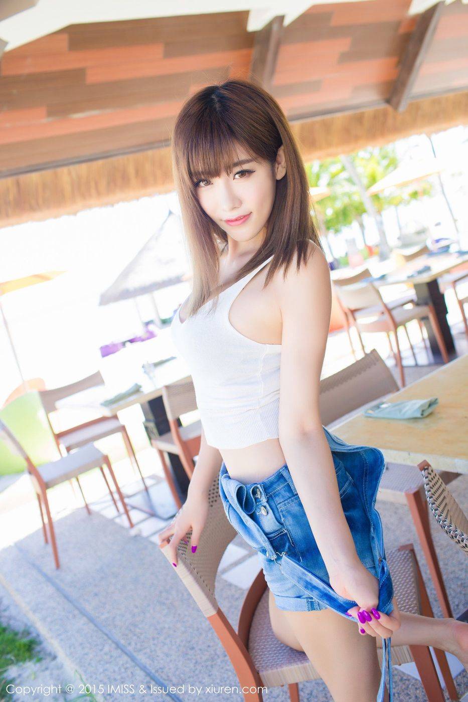 爱蜜社新人嫩模程小烦沙滩清新美胸诱惑薄荷岛首套写真-17