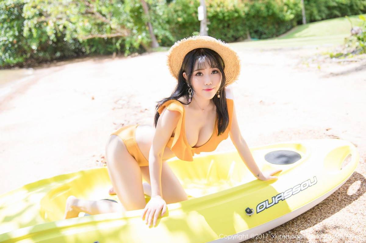 秀人网性感女神兜豆靓Youlina内衣搭配草帽甲米旅拍第一套-39