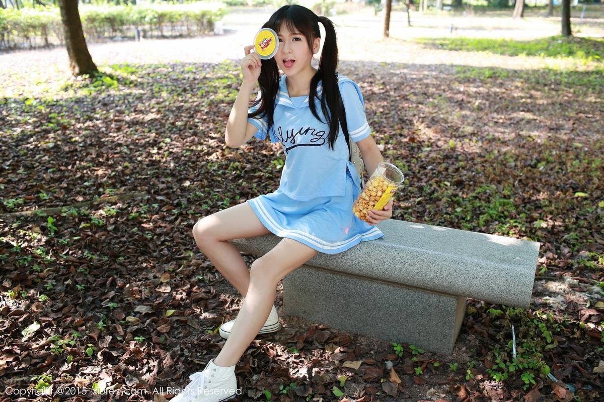 秀人网清纯美女唐雨辰TYC美胸美腿广州大学城野外写真-11