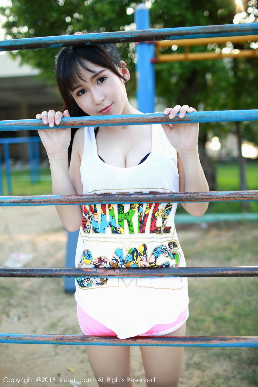 秀人网清纯美女唐雨辰TYC美胸美腿广州大学城野外写真-56