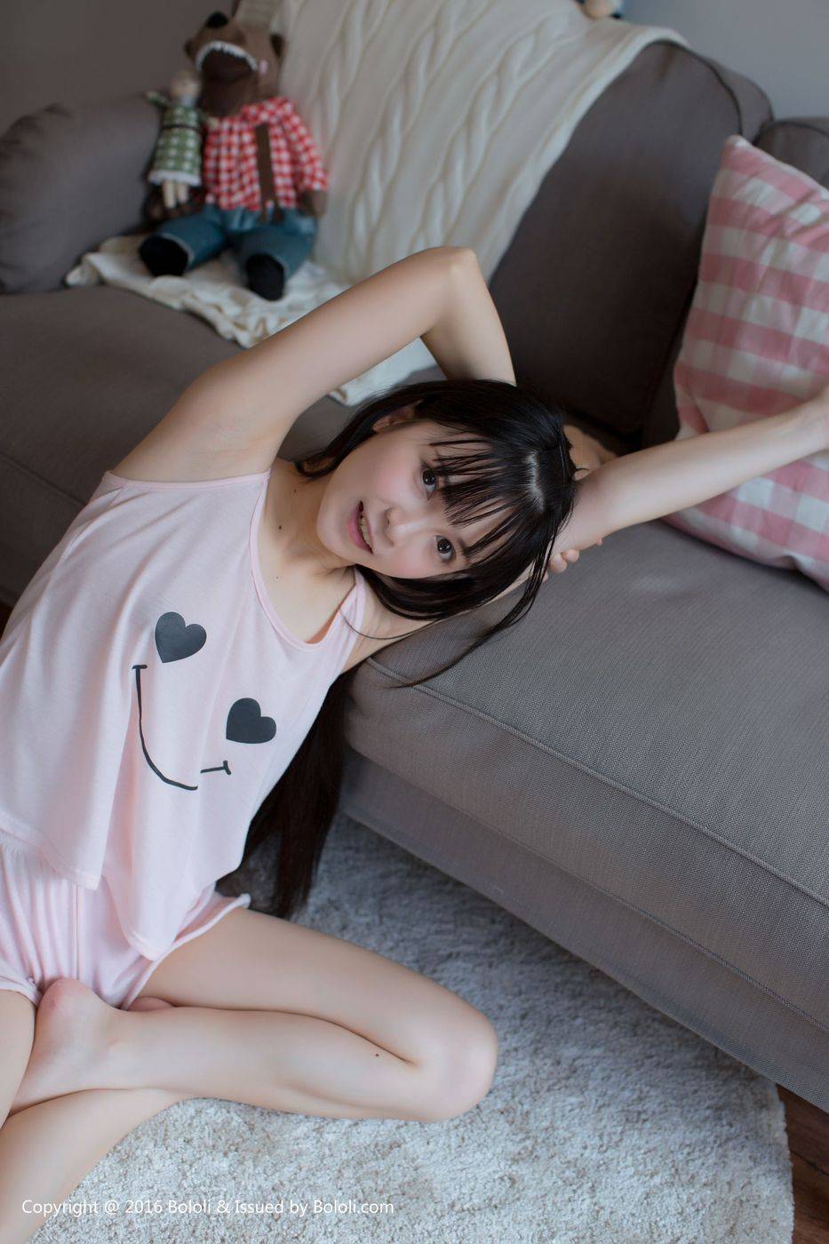 波萝社清纯美少女cn鱼丸真空睡衣喝奶室内私房写真-10