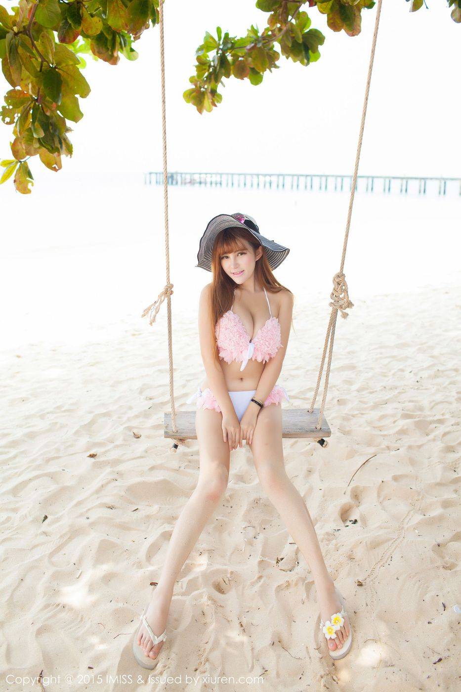 爱蜜社性感女神LalaBaby啦啦前凸后翘比基尼泰国普吉岛旅拍-18