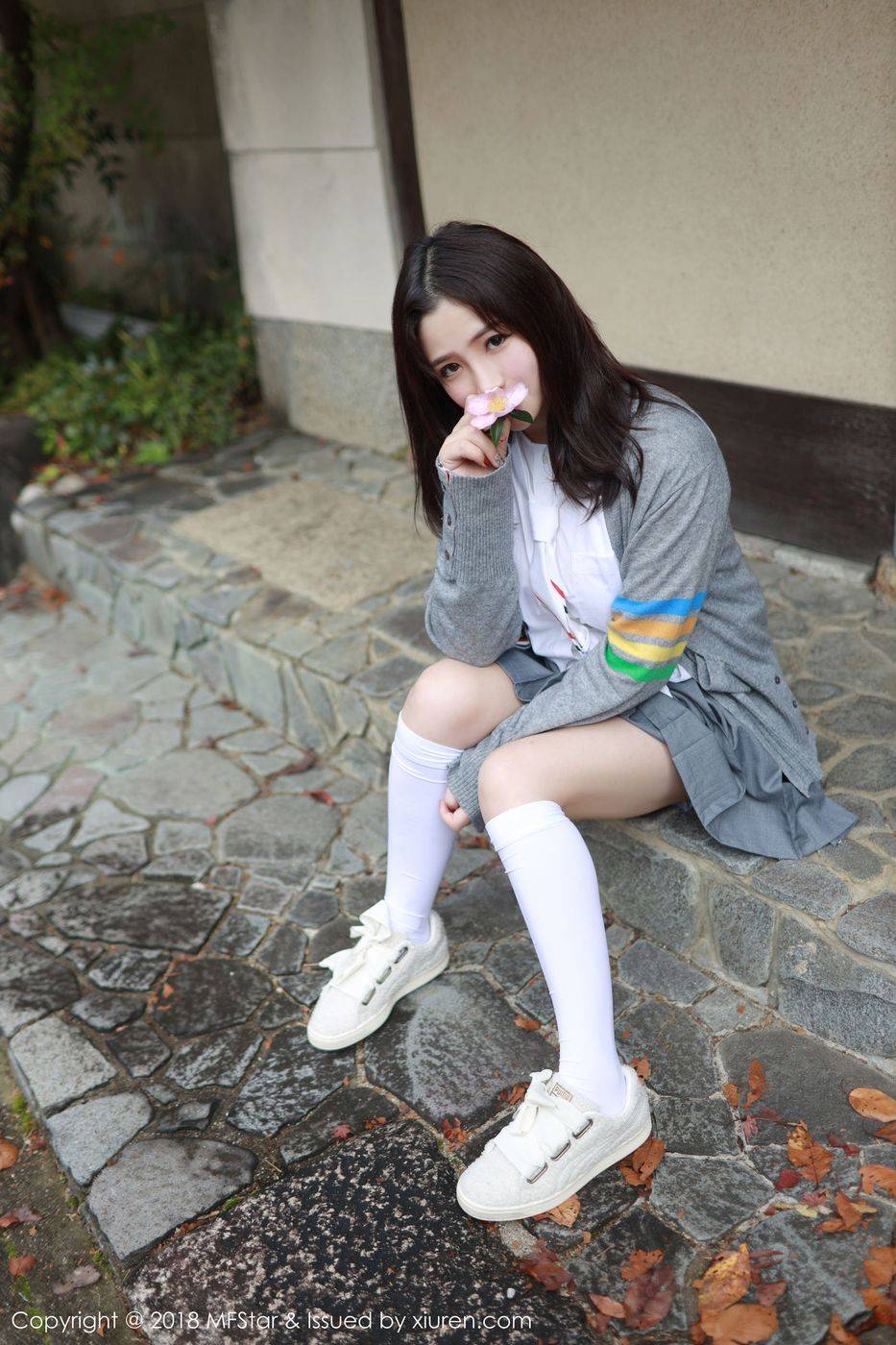 模范学院性感女神徐cake美胸长腿学生装日本户外清纯旅拍-7