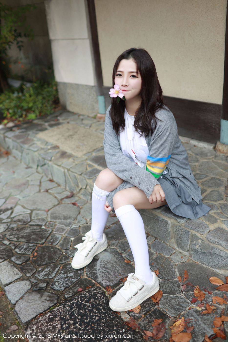 模范学院性感女神徐cake美胸长腿学生装日本户外清纯旅拍-6