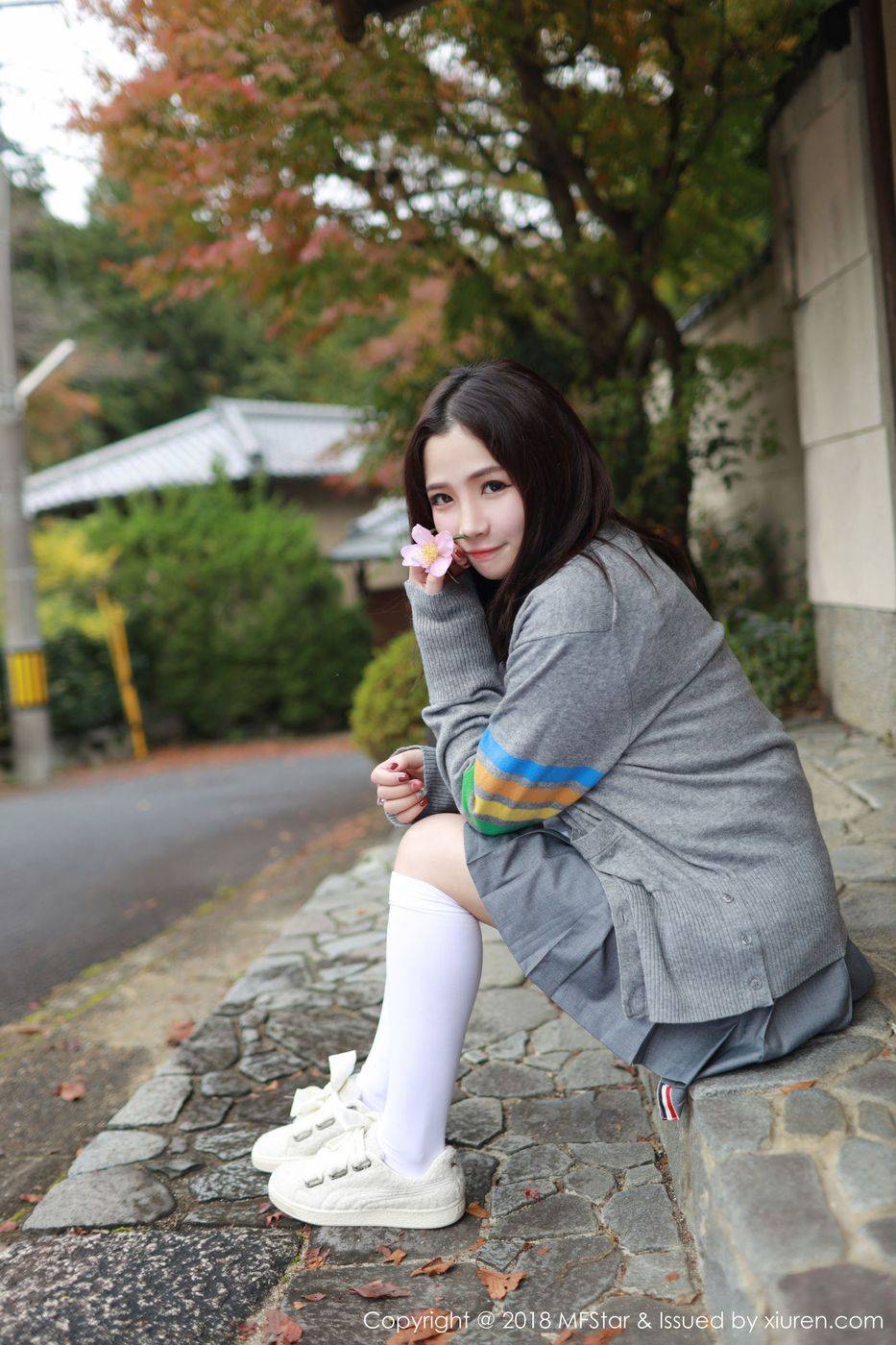 模范学院性感女神徐cake美胸长腿学生装日本户外清纯旅拍-35