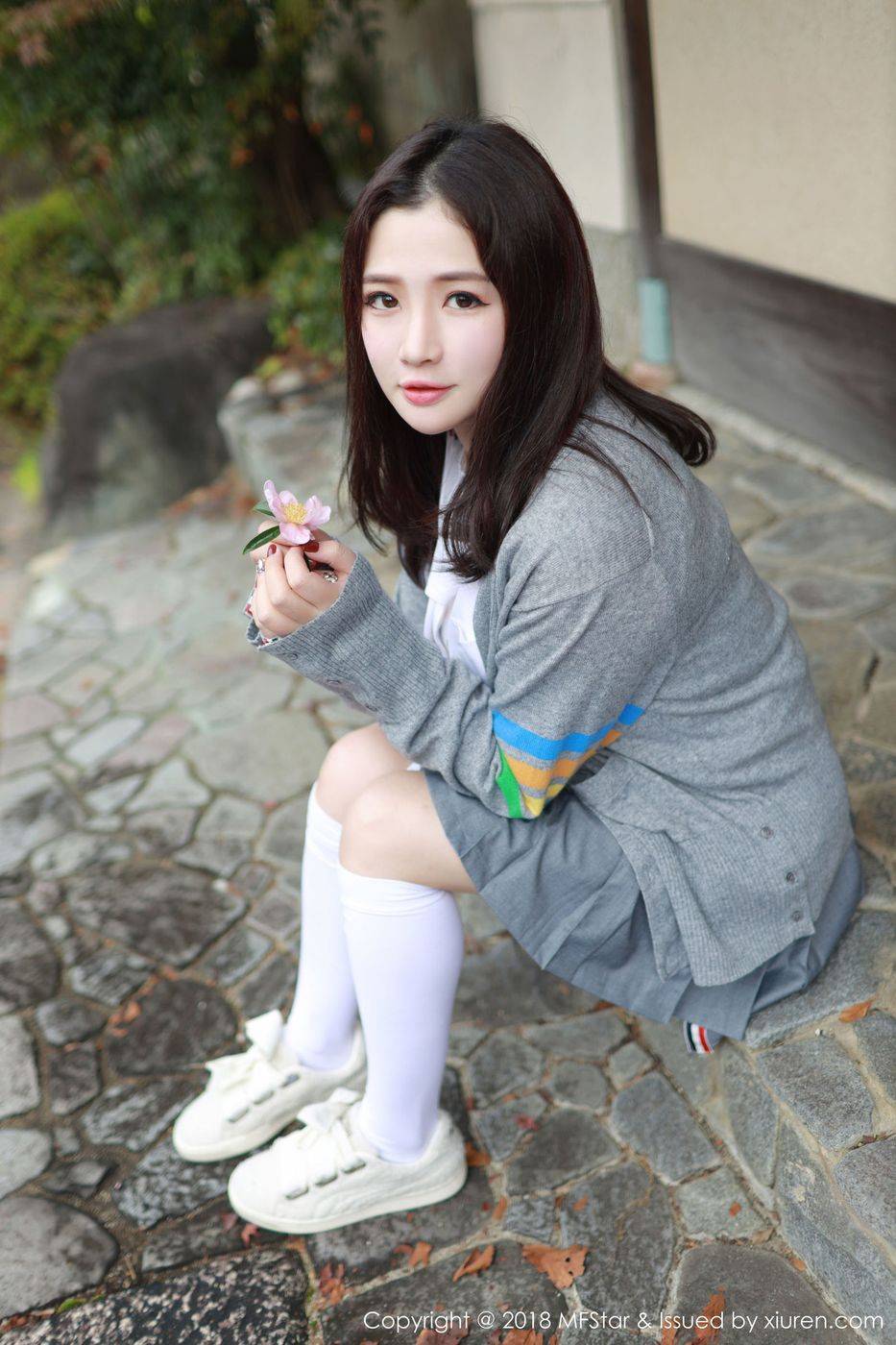 模范学院性感女神徐cake美胸长腿学生装日本户外清纯旅拍-34