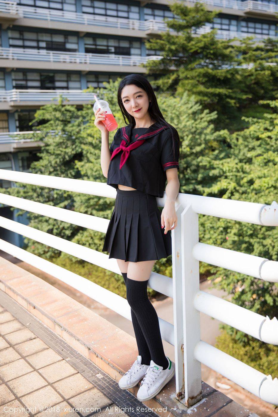 秀人网骨感女神Angela小热巴英伦校服丝袜美腿制服诱惑美图-5