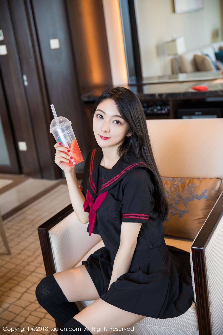 秀人网骨感女神Angela小热巴英伦校服丝袜美腿制服诱惑美图-14