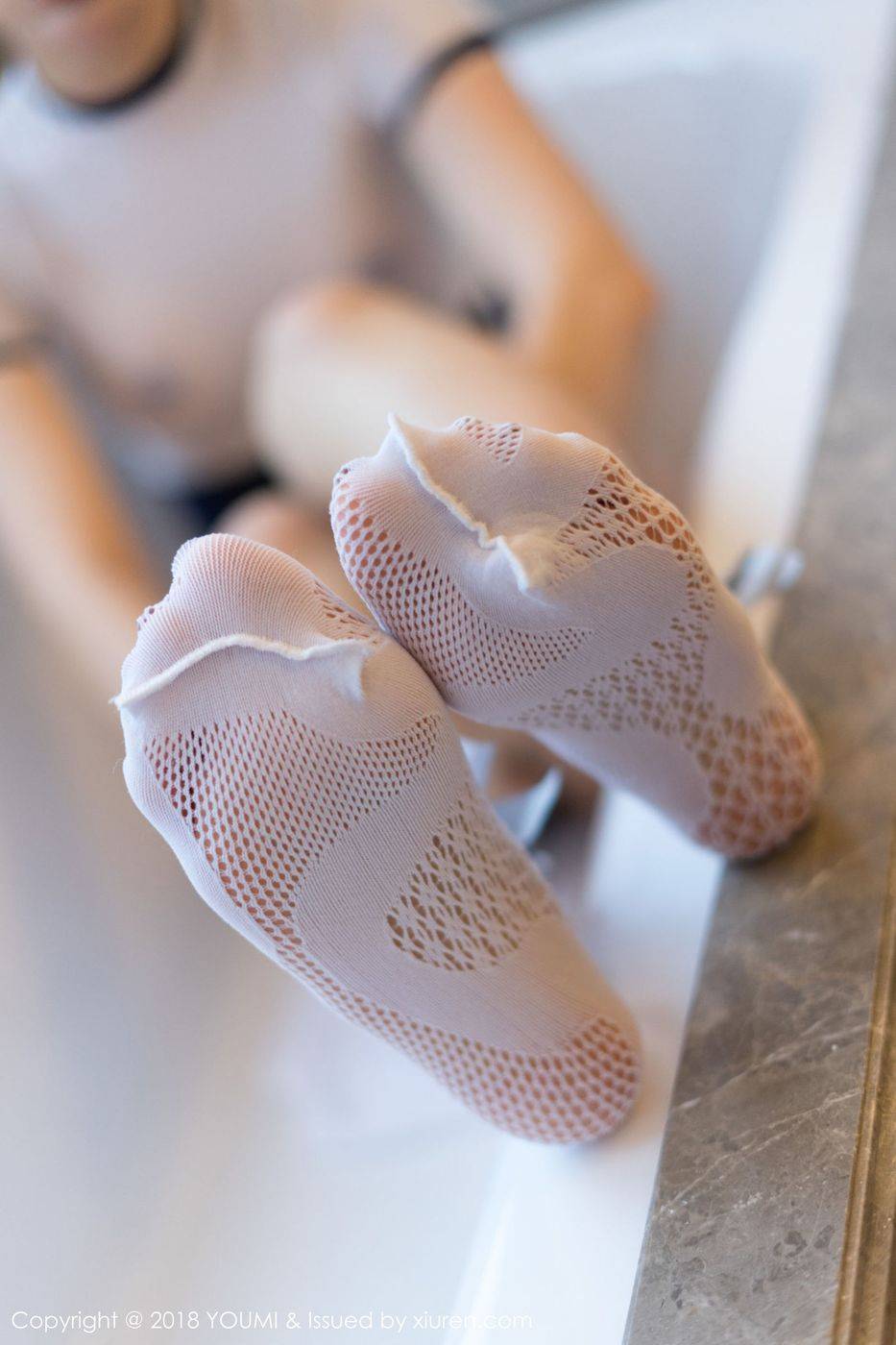 尤蜜荟性感女神Cris卓娅祺爆乳翘臀浴室大尺度私房写真-31