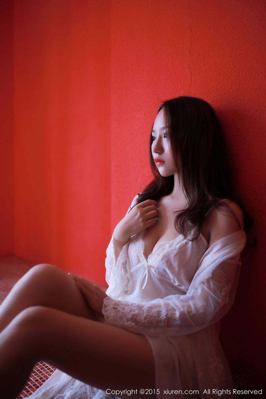 秀人网新人模特鱼猫盾i户外比基尼内衣诱惑小溪性感写真-2