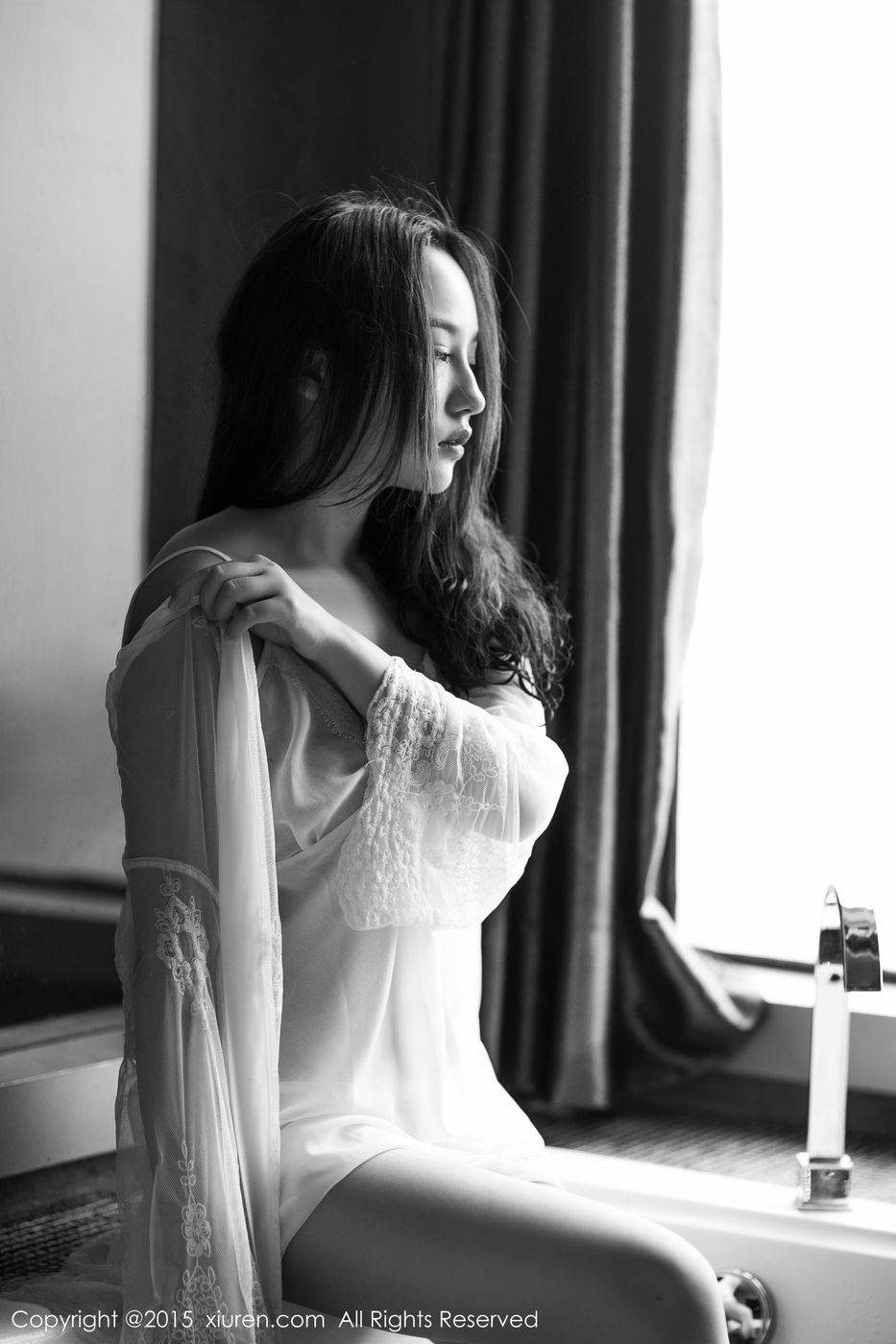 秀人网新人模特鱼猫盾i户外比基尼内衣诱惑小溪性感写真-5