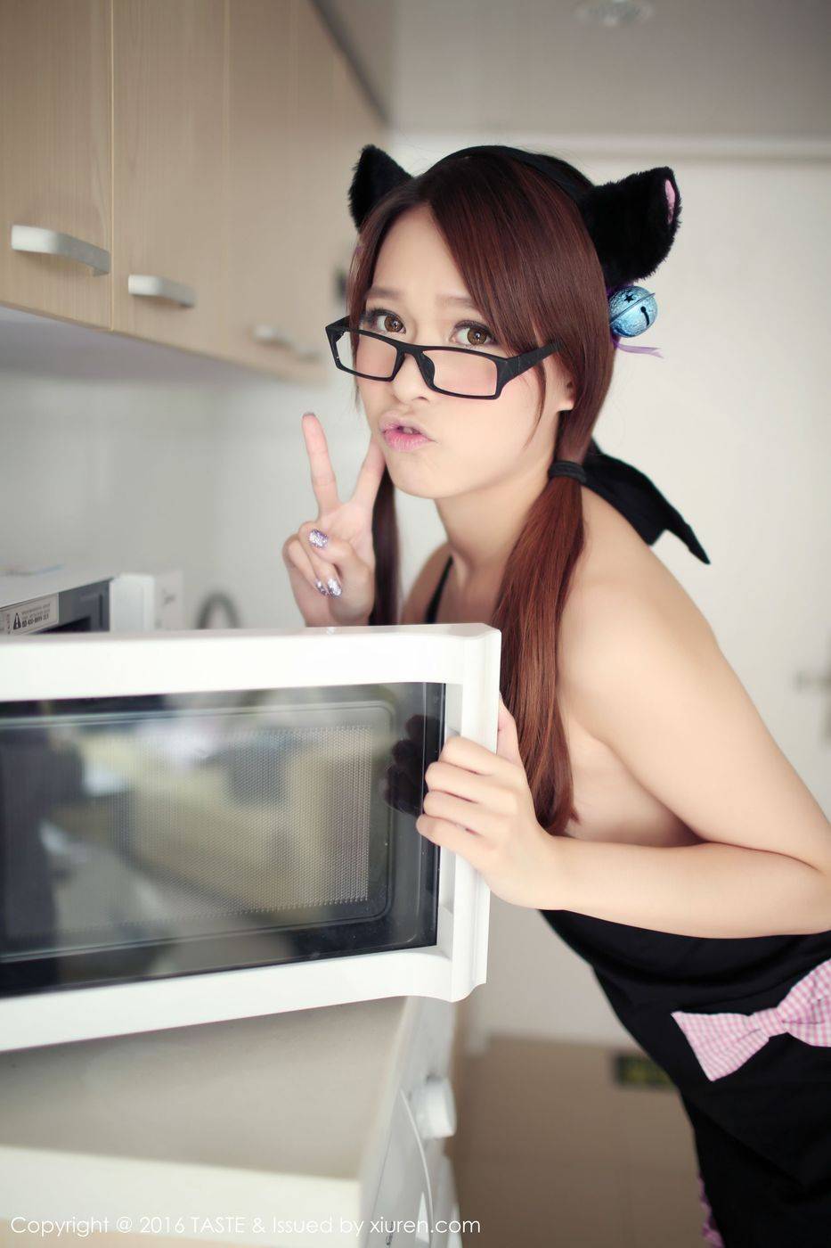 顽味生活新人模特Carol酱死库水厨娘制服诱惑首套写真-7