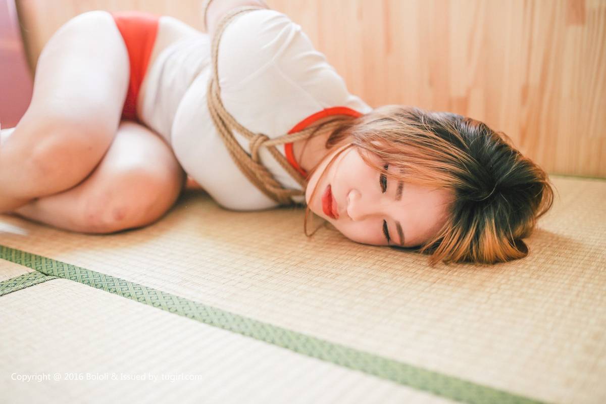 波萝社美女模特哈妮HaaNi日系榻榻米SM捆绑紧身诱惑写真-28