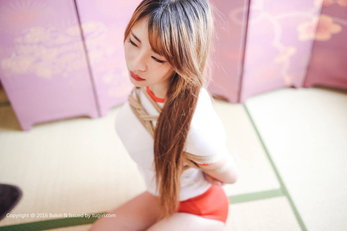 波萝社美女模特哈妮HaaNi日系榻榻米SM捆绑紧身诱惑写真-32