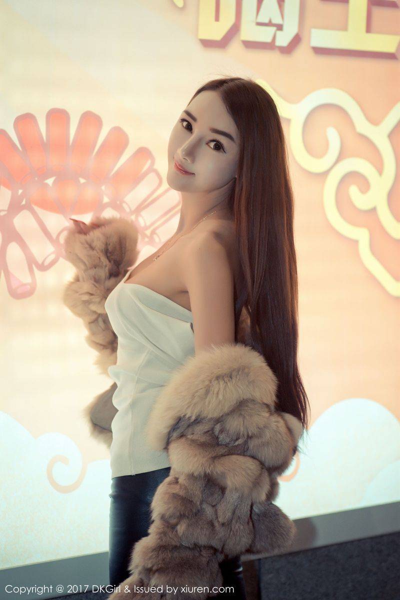 御女郎美女模特婕西儿jessie浴室比基尼羊城小蛮腰写真-28