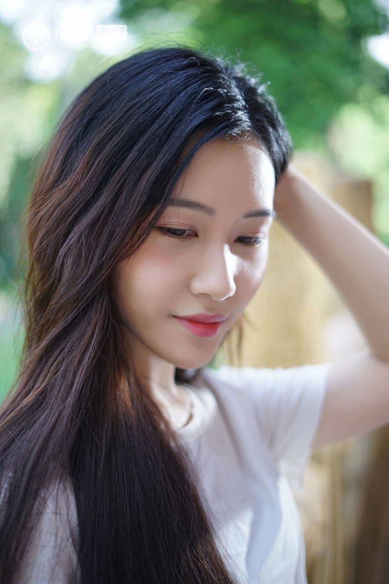 雅拉依清纯美女模特卡柔校园邂逅学姐回眸一笑清新美图-7