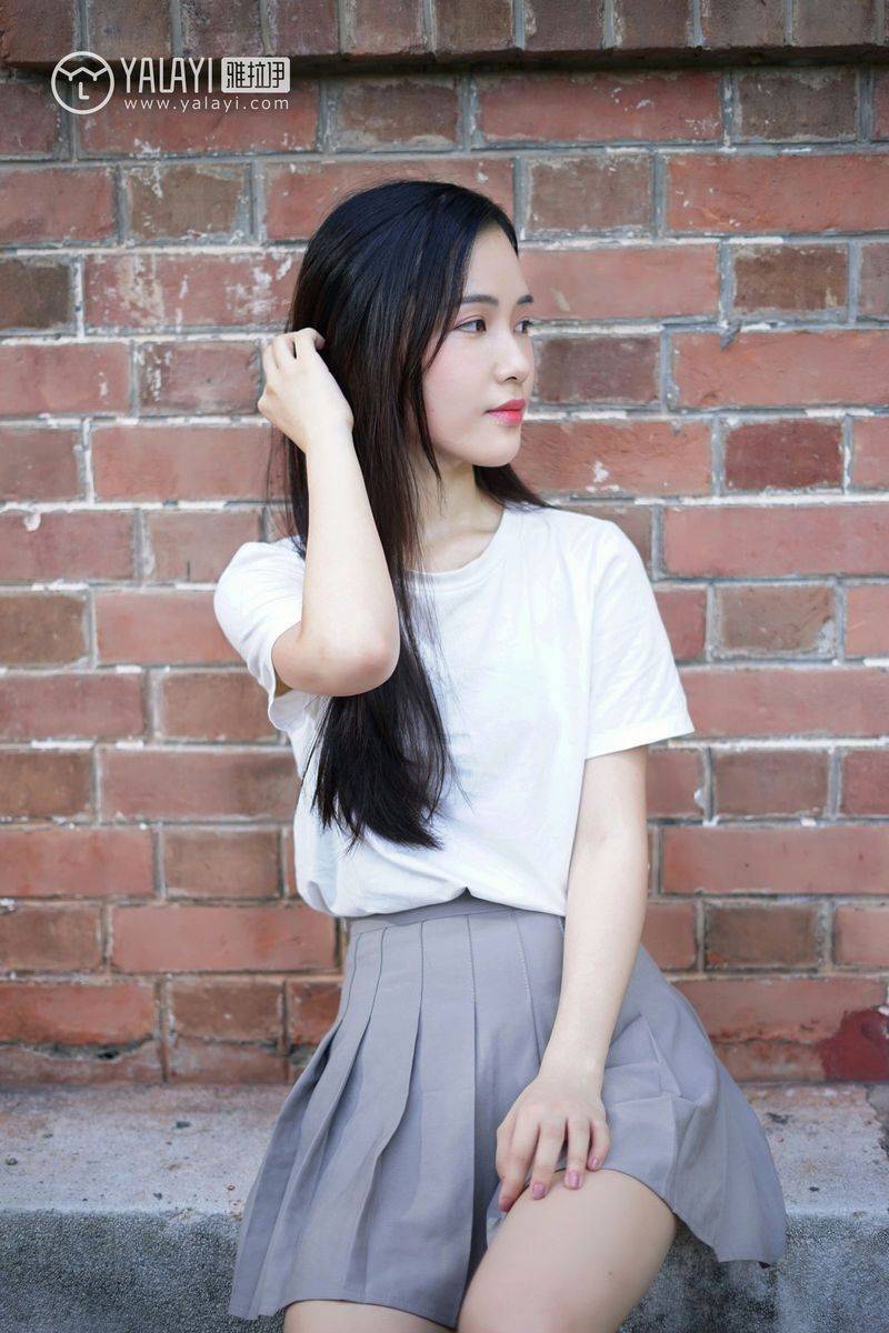 雅拉依清纯美女模特卡柔校园邂逅学姐回眸一笑清新美图-15