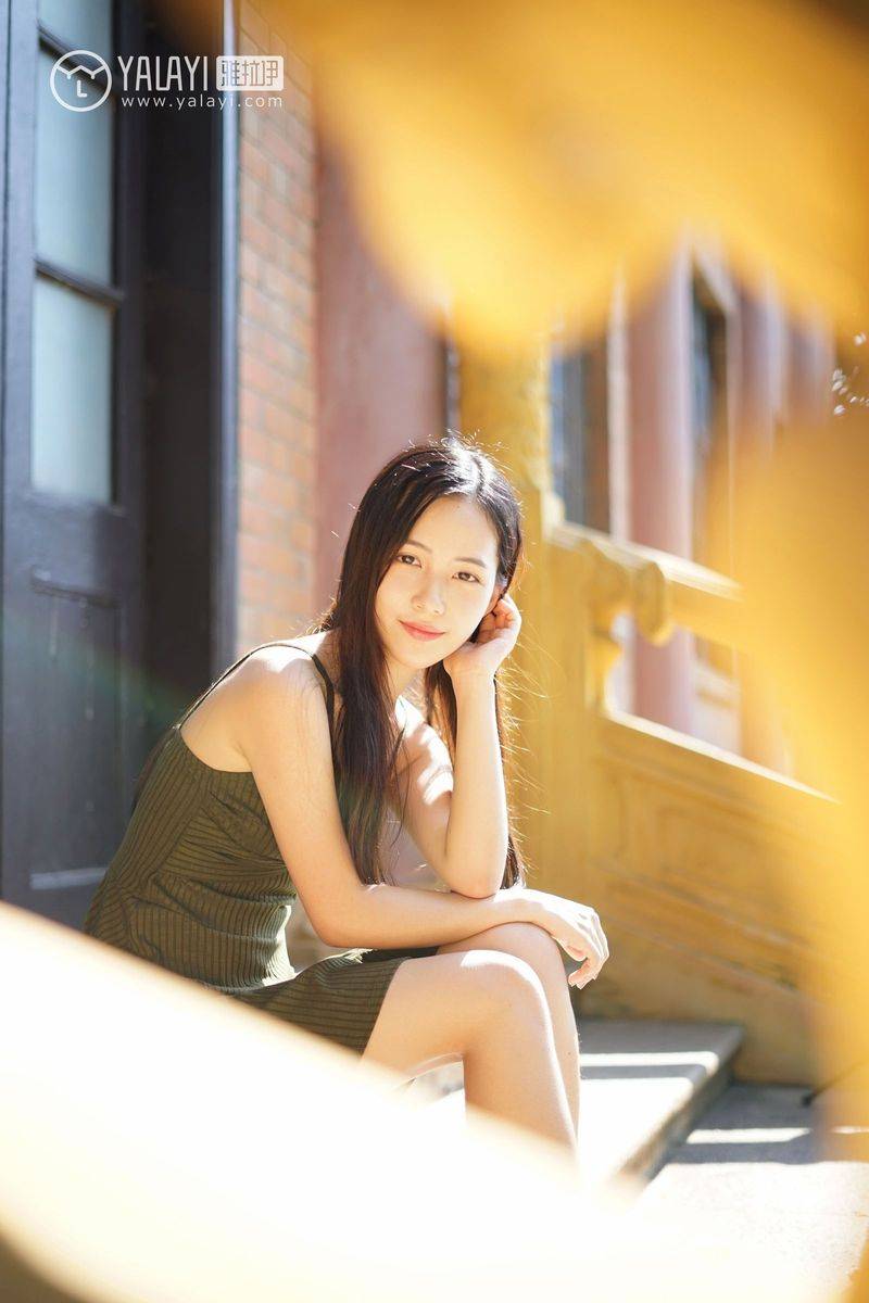 雅拉依清纯美女模特卡柔校园邂逅学姐回眸一笑清新美图-17