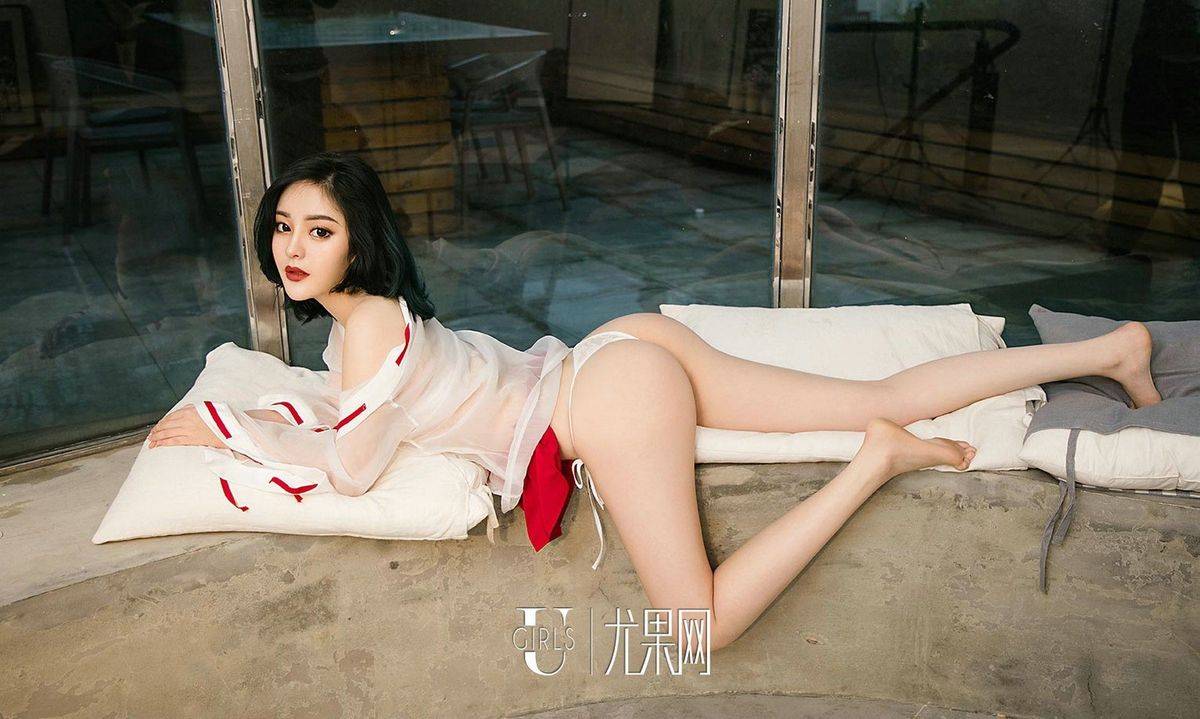 尤果网美女模特井酱baby浴室爆乳翘臀内衣诱惑套图-26