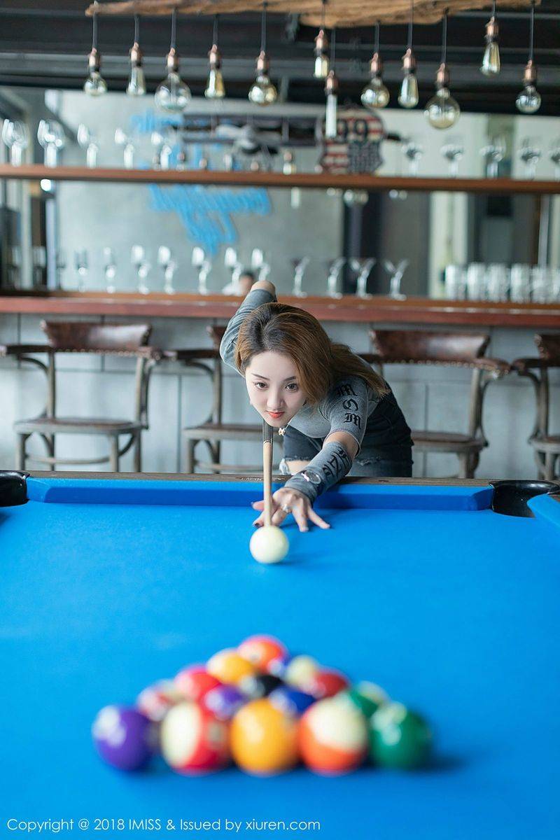 爱蜜社新人模特美琪vicky颜值与气质兼具小清新首套写真-22