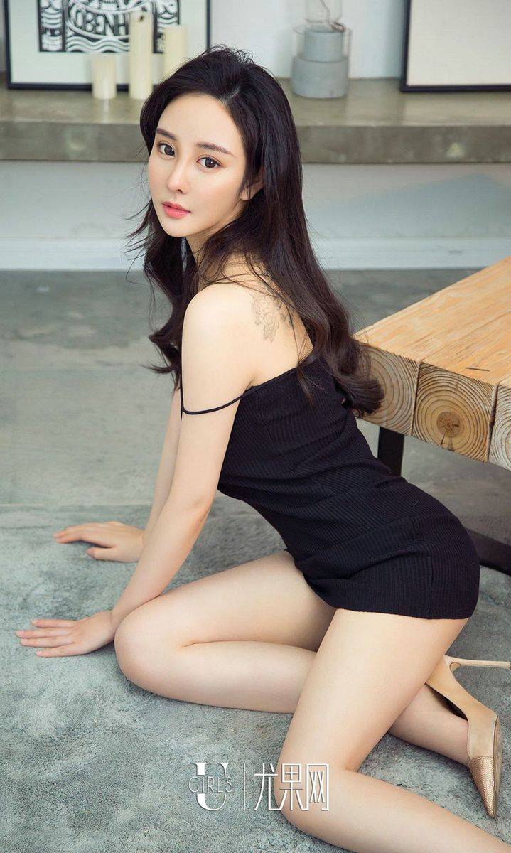 尤果网白嫩美女模特薛凌菲诱人好身材内衣诱惑私房写真-9